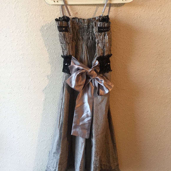 Formal spaghetti strap dress - Picture 2 of 6